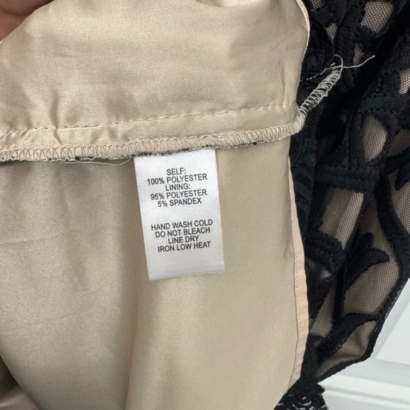 Lulu's Black Lace Dress. Medium - Picture 4 of 6